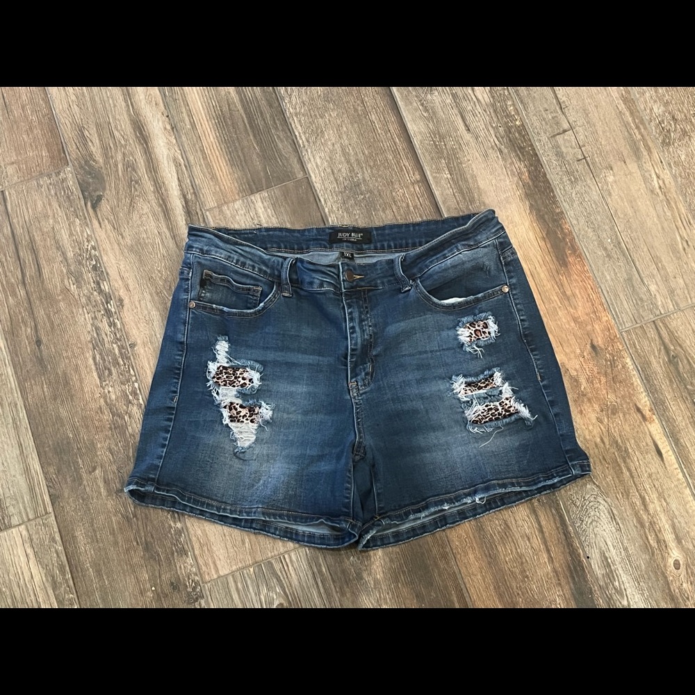 Judy Blue leopard patch shorts.